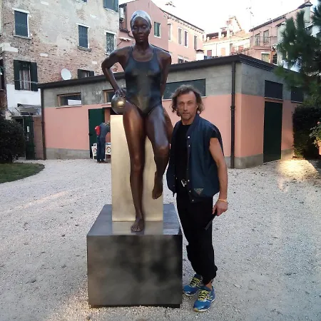 Bed & Breakfast Biennale Venice