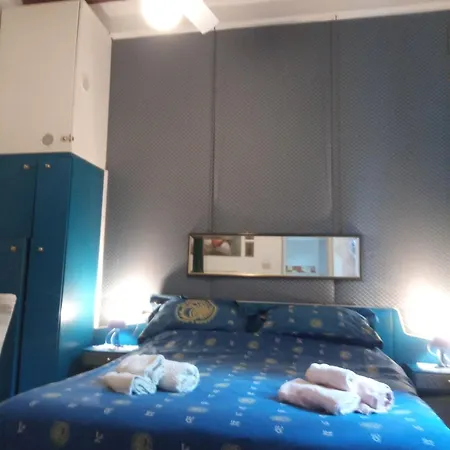 Biennale לינה וארוחת בוקר