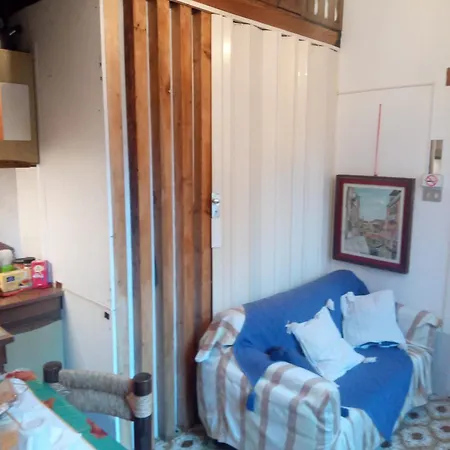 Biennale 3* البندقية