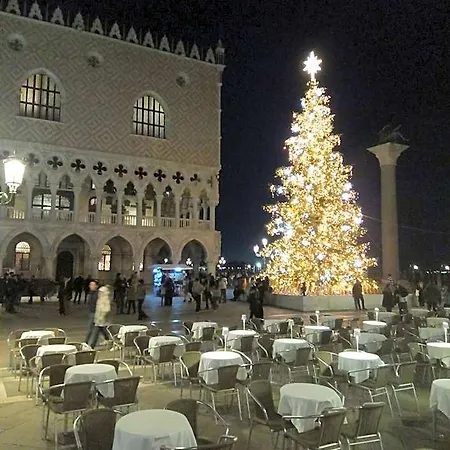 Biennale 4* Velence