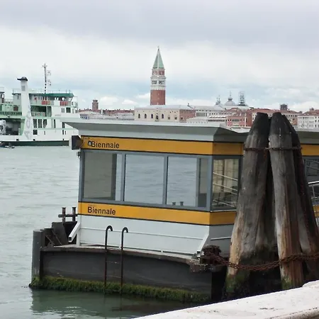 Couette-café Biennale Venise